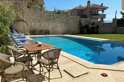 White Suites Icmeler