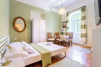 Image de Traditional Dalmatian apt. , 3 min walk to beach