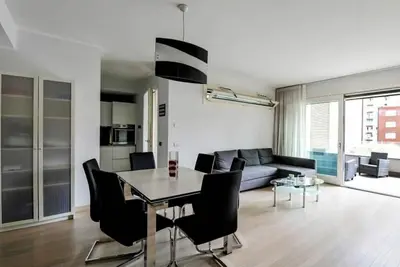 Image de Appartement à Milan avec 2 chambres à coucher, 4 couchages