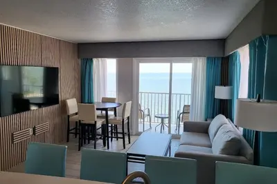 Image de Bay View 2br Condo - King Bed, Near Clearwater