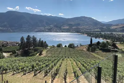 Image de Cozy 1-bedroom apartment with WiFi, Ac in pleasant Penticton