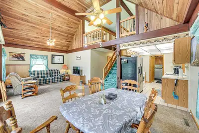 Image de Germfask Home w\/ Fire Pit, Grill & Yard Games!