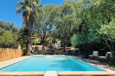 Image de Villa typique du Sud avec piscine, prés de Montpellier et des plages