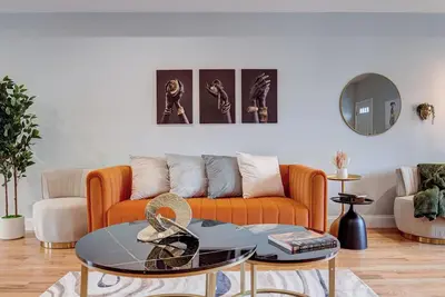 Image de Brand New Modern Apartment! Near Yale, Ac + Parking.