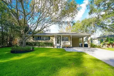Image de Country Club 3Bd & 2Bath on Golf Course Near Tampa Attractions