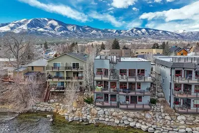 Image de Casa Fente al Rio Beautiful Riverside Condo