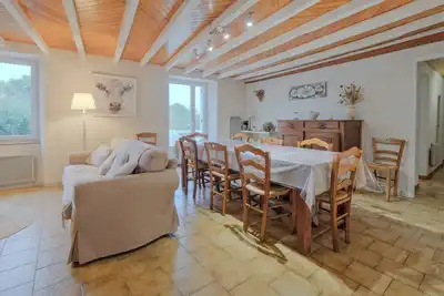 Image de Gite Le Moutat-L'Etable, avec terrasse privée, jardin privé et Wi-Fi