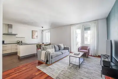 Image de Blueground | Wiedikon, balcony & w/d, nr market