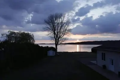 Image de Cozy cottage on Rice Lake. Four seasonal, pet friendly