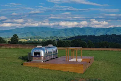 Image de Ella the Airstream in Limestone