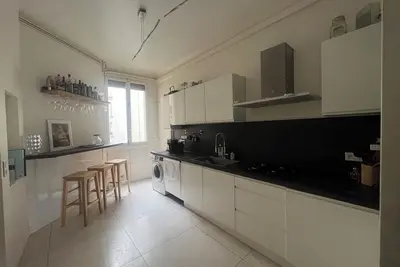 Image de Élégant Appartement Haussmannien de 150m2 à Paris Pasteur