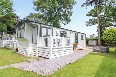 Image de Woodlands Lodge, pet friendly, with a garden in Ruthin