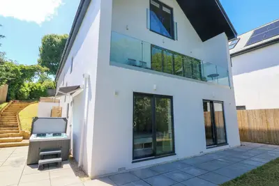 Image de Valise, pet friendly, with hot tub in Bideford