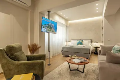 Image de Derouse Othon Suite with Hydromassage Jacuzzi\n