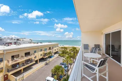 Image de New 2024 Remodel - 2 Br 1. 5ba - Madeira Norte #407