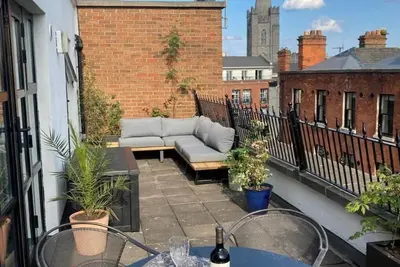 Image de 2 Bed City Centre Penthouse with Cathedral Views