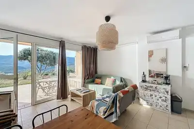 Image de Appa106 - Appartement F2 - wifi - Vue mer - clim -Piscine - résidence ***