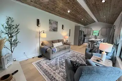 The Crepe Myrtle Cottage