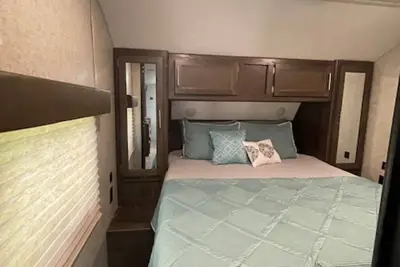 Image de Cozy Camper at Bear Creek