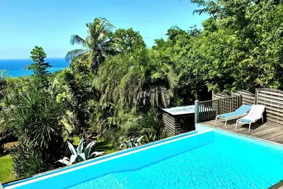 Image de Nouveau! Magnifique Villa Vue Sur Mer avec piscine, 5 chambres - Proche Plages