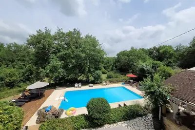 Image de Gite 4\/5 personnes vue imprenable sur la piscine