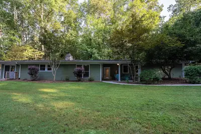 Image de Gameday\/ Lakehouse 3 minutes from Clemson