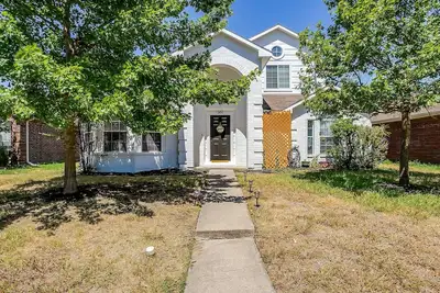 Image de 3-bedroom cozy home with enclosed backyard