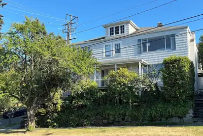 Image de Spacious Town home in Queen Anne 3 Blks to Ship Canal 10 min Uber to Cruise Term