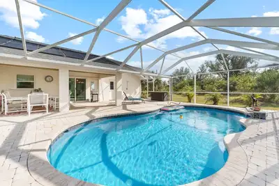 Image de 3 Br Pool Home, Near the Beach & Golf Courses!