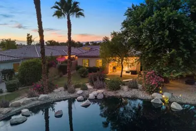 Image de Lakeside Retreat w/ Pool Access, Patio & Views