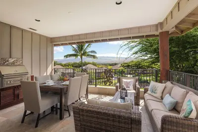Image de Ka Milo: Newer 4-bedroom townhome