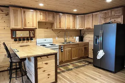 Image de Cozy 1-bedroom apartment with WiFi, Ac with a great view of Cherokee Lake.