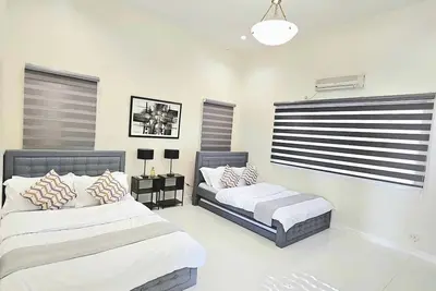 Image de Escape, Relax & Unwind in this beautiful staycation resort.
