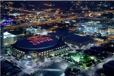 Image de Lujosa casa adosada de 3 dormitorios; Centro de Houston; Dormir 8