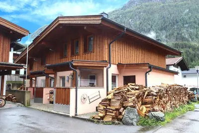 Belle maison mitoyenne avec beaucoup d'intimité