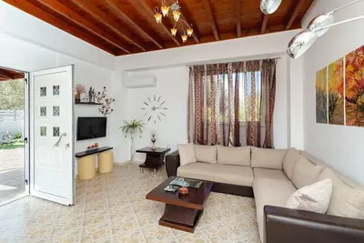 Image de Louka's Cozy Home at Kolympia