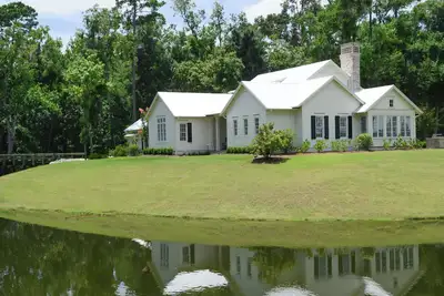 Image de Montage 3br, Private Porch, Golf Cart & Bikes, Signature Lagoon Residence 1034
