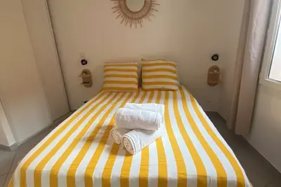 Image de Charmant appartement climatisé, traversant et lumineux au centre de Cassis