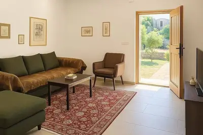 Image de Sarantis' Traditional House in Olympi