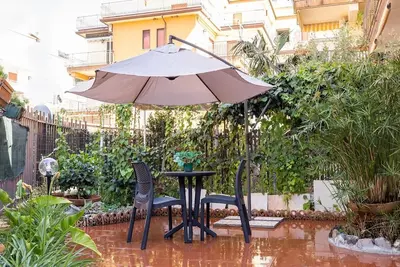 Image de Cozy and brand new two-story house with terrace and garden