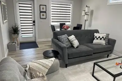 Image de 2-bedroom apartment in adorable Calgary with WiFi