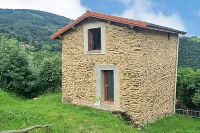 Image de Gîte rénové avec terrasse panoramique et tout confort à Saint-Chamond, proche Saint-Étienne et Lyon