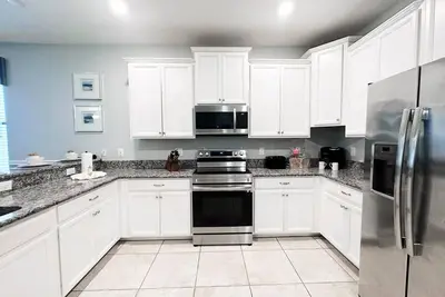 Image de Spacious 9Bed Pool home with Game Room-1469rfd