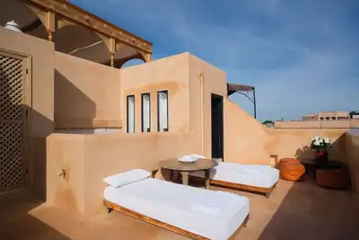Image de Luxury Comfort Room with King Size Bed