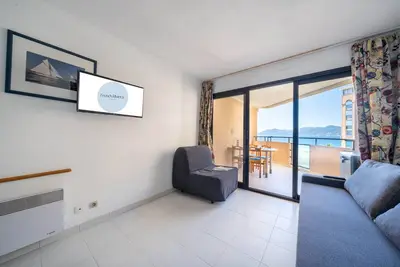 Image de Impressionnante Vue Mer et Terrasse Ă Cannes!