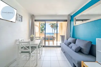 Image de Appartement avec Vue sur Mer et Piscine