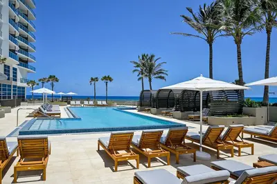 Image de Two Doubles, Ocean Front View, Amrit Ocean Resort, Beachfront Stay