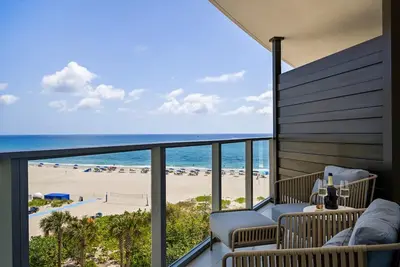 Image de Stunning Beachfront Resort with Family Ready Room | Private Balcony w/ View