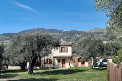 Image de 06cb : Jolie maison de campagne pour 8
