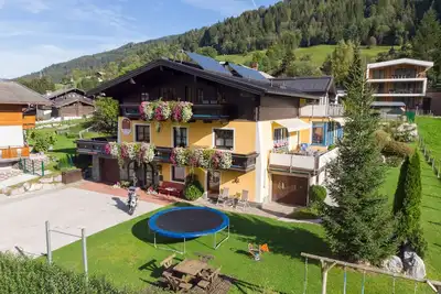 Image de Haus Katharina - Gartenblick, Sauna & Garden